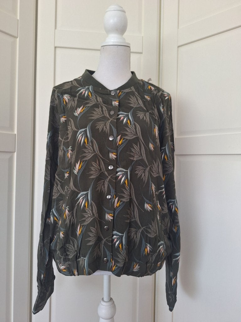 Hema nieuw olijf groen bladerprint blouson jas XL XXL, Maat 46/48 (XL) of groter, Nieuw, Ophalen of Verzenden, Hema