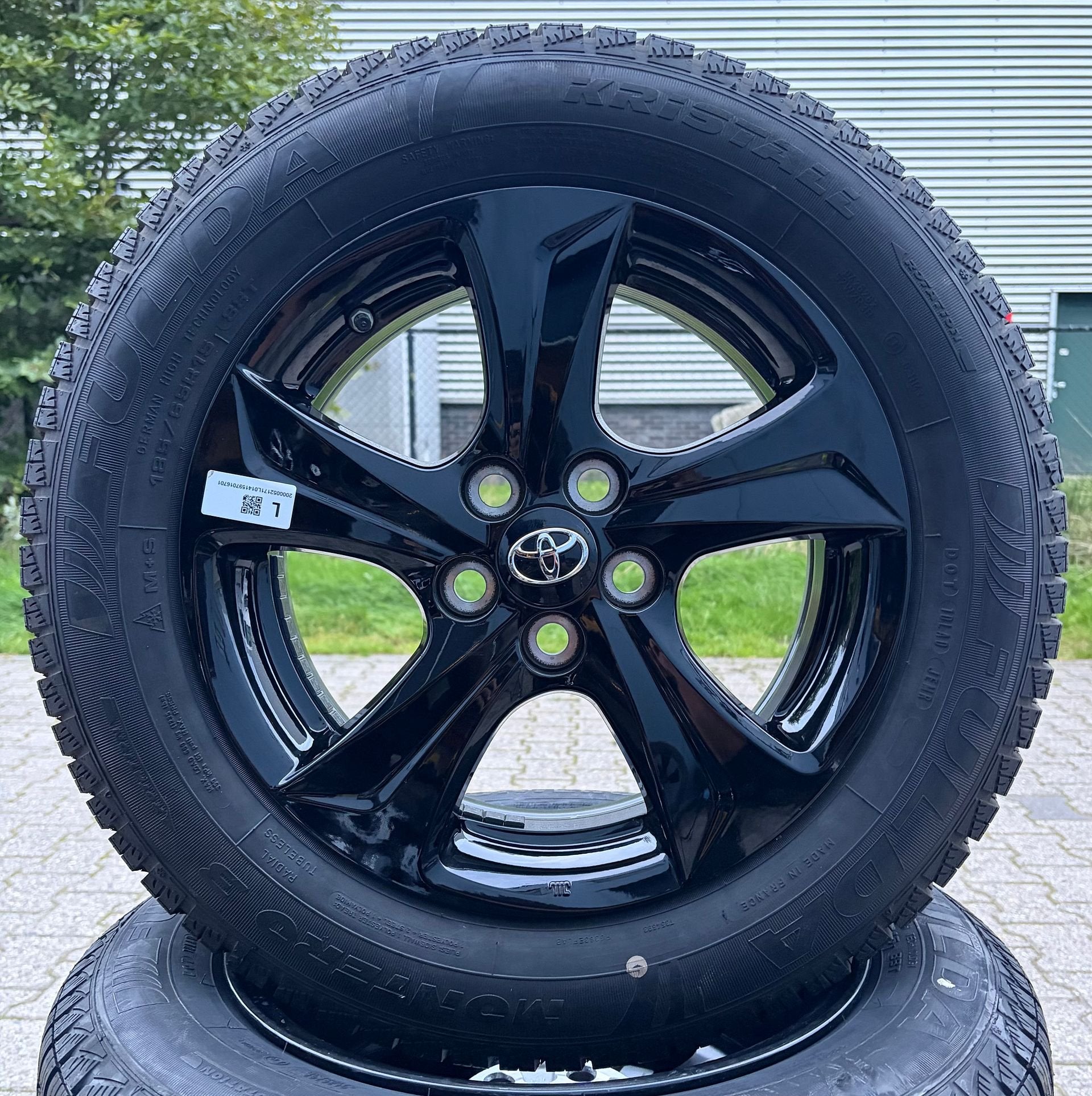 NIEUW 15” Originele Toyota Yaris Velgen + Winterbanden, 15 inch, -, -, Banden en Velgen