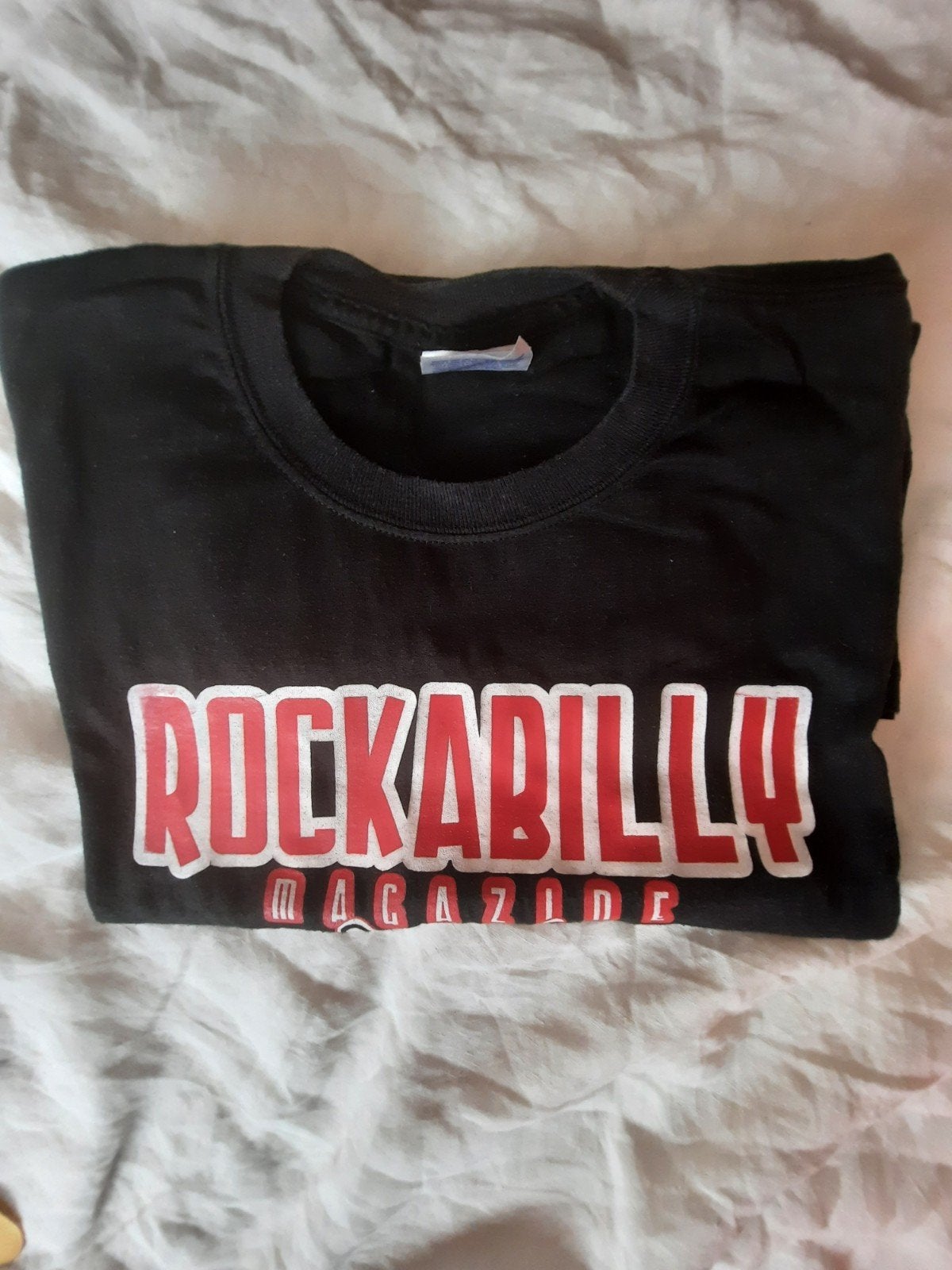 Rockabilly Magazine T-shirt - The Devils Music in Print, Maat 48/50 (M), Zwart, Ophalen of Verzenden, Zo goed als nieuw