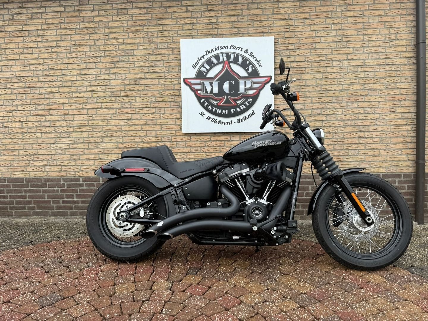 HARLEY-DAVIDSON STREET BOB 107 (2019), 1746 cc, HARLEY-DAVIDSON, Bedrijf, Onbekend