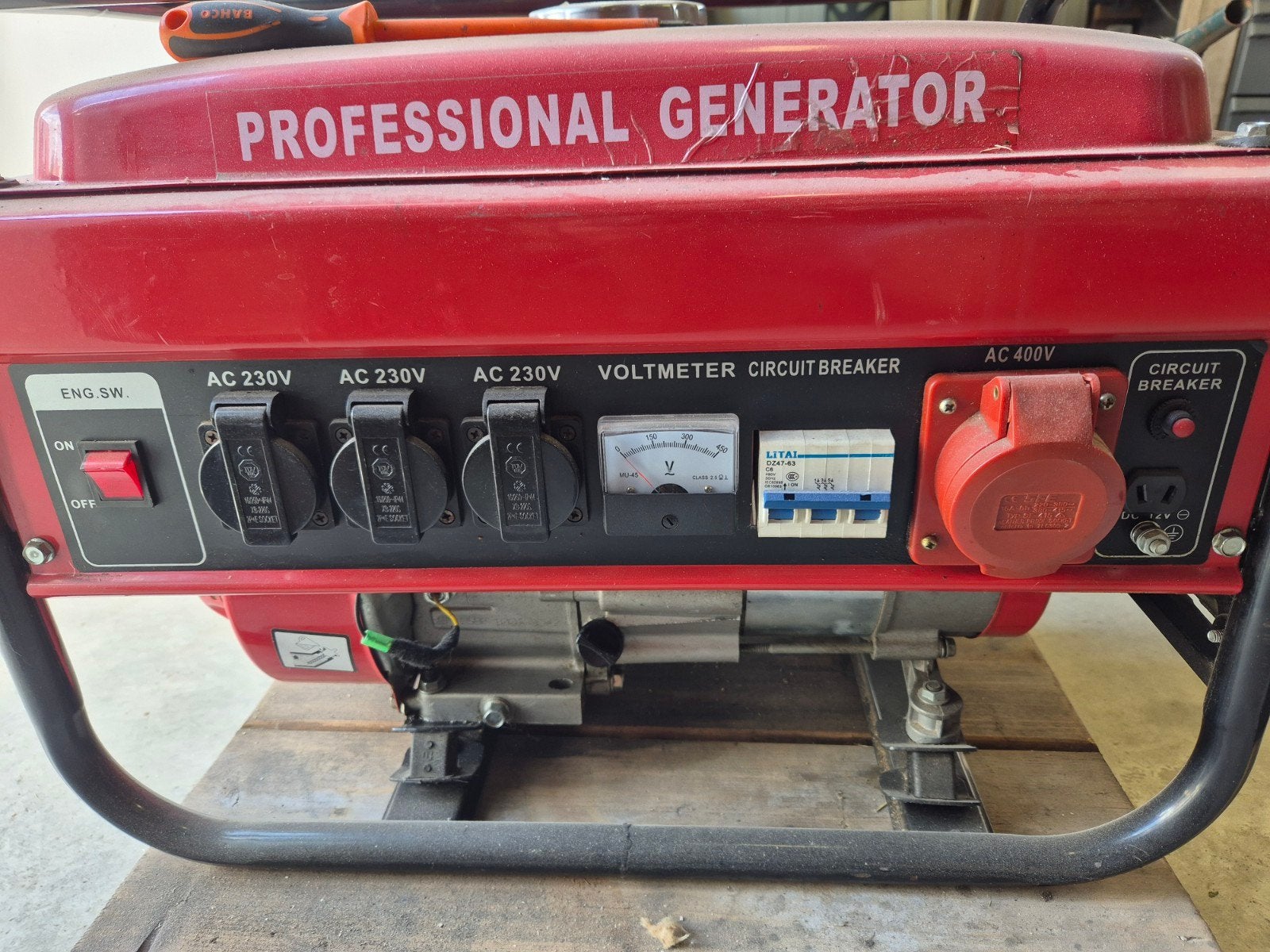 Professionele Benzine Generator aggregaat, Ophalen, Gebruikt