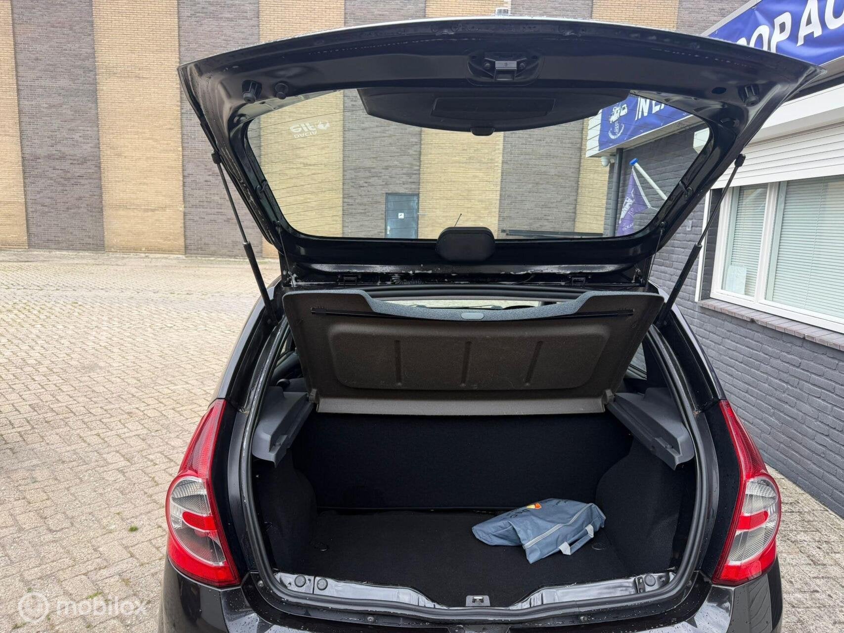 Foto 7 van Dacia Sandero 1.2