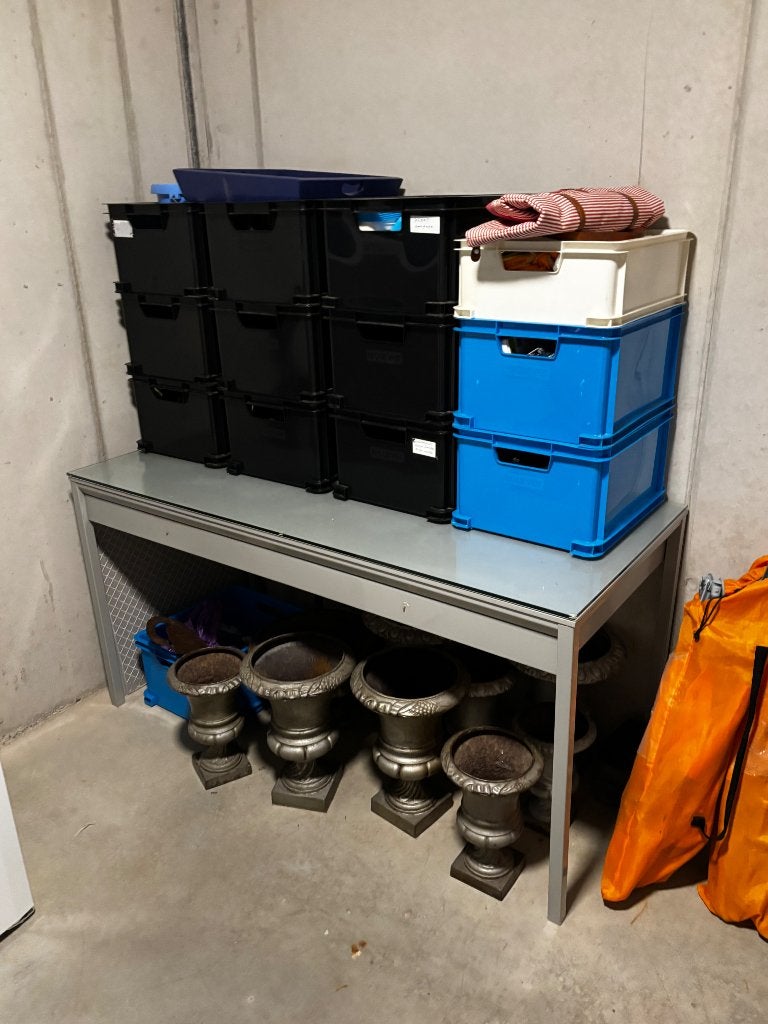 Gratis - ijzeren tafel met glasplaat, Ophalen, Gebruikt, 100 tot 150 cm, 50 tot 75 cm