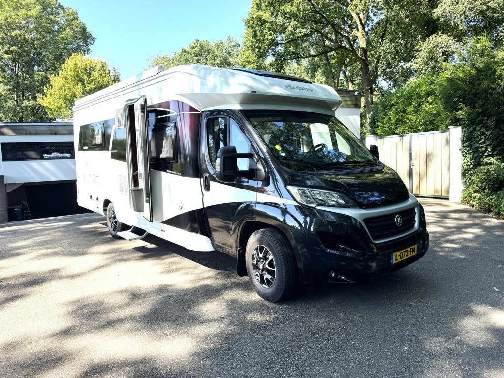 Hobby Optima De Luxe 75 HF HEFBED +SOLAR +FIETSENREK BOMVOL!, Chemisch toilet, Fiat, Hobby, Particulier