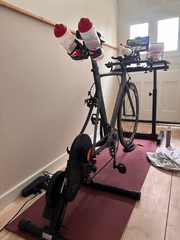 Van Rysel D100 Zwift Fietstrainer - Zo goed als nieuw, Overige materialen, Overige typen, Ophalen of Verzenden, Zo goed als nieuw