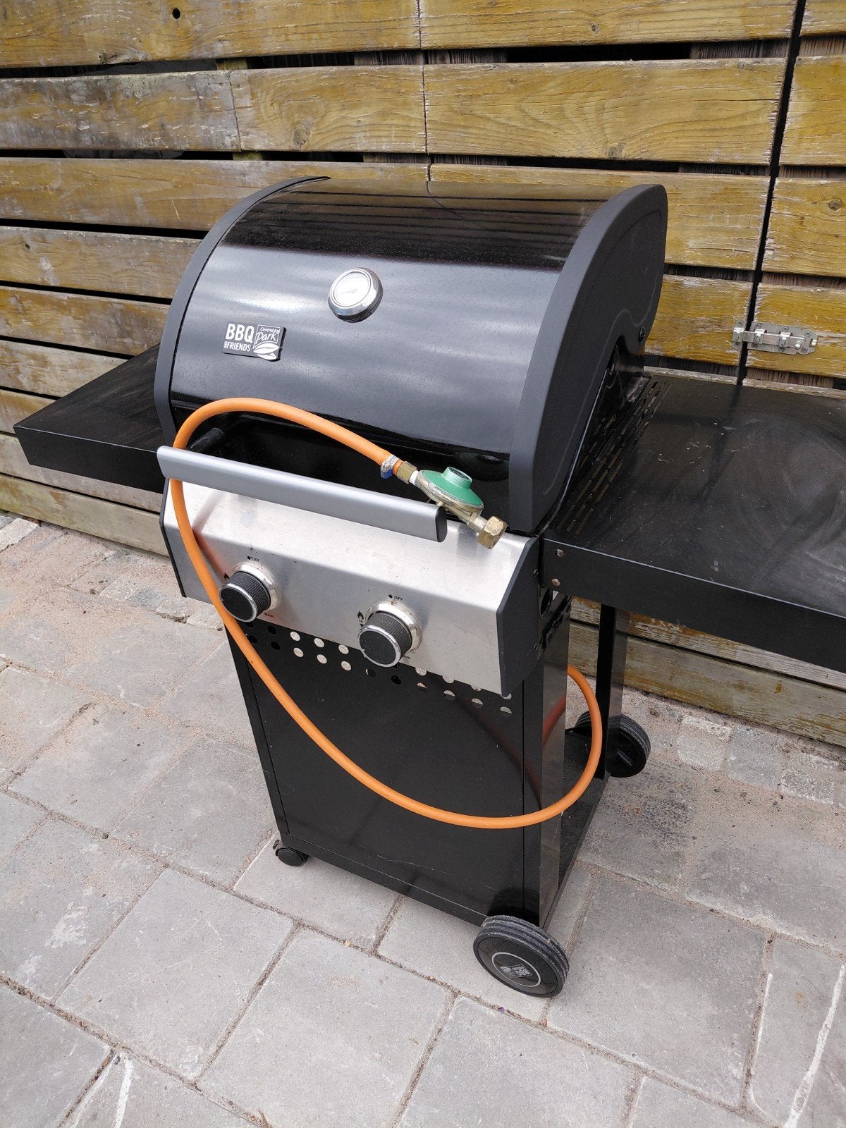 gas BBQ, Ophalen