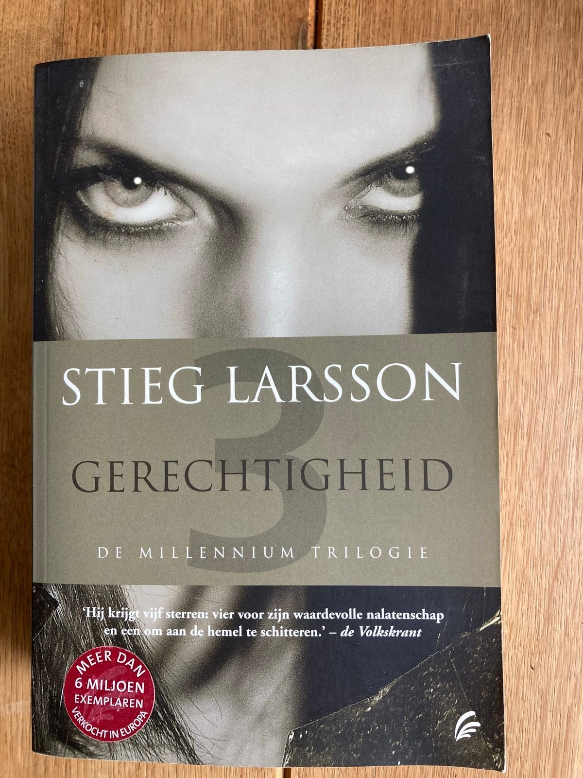 Stieg Larsson - Gerechtigheid (Millennium Trilogie), Boeken, Ophalen of Verzenden, Zo goed als nieuw, Europa overig