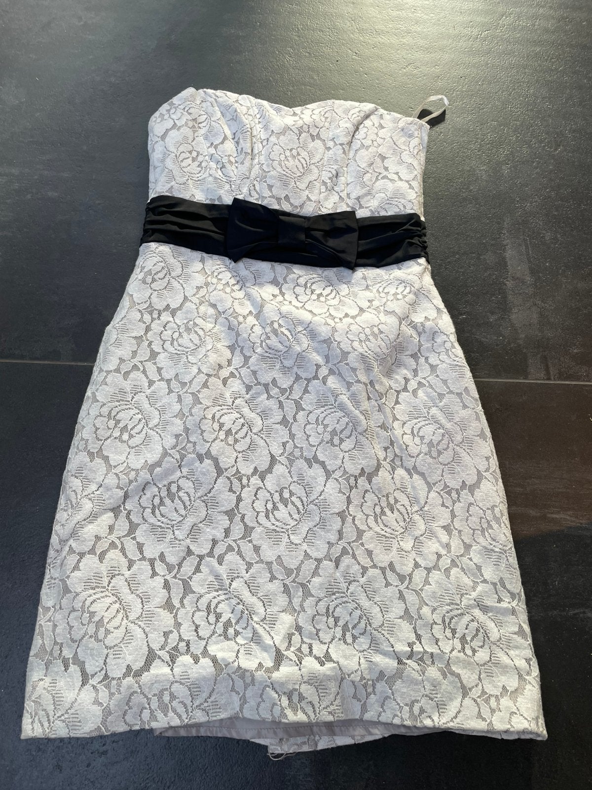 H&M strapless gala jurk, Kleding | Dames, Jurken, Wit, Ophalen of Verzenden, Zo goed als nieuw, Maat 36 (S)