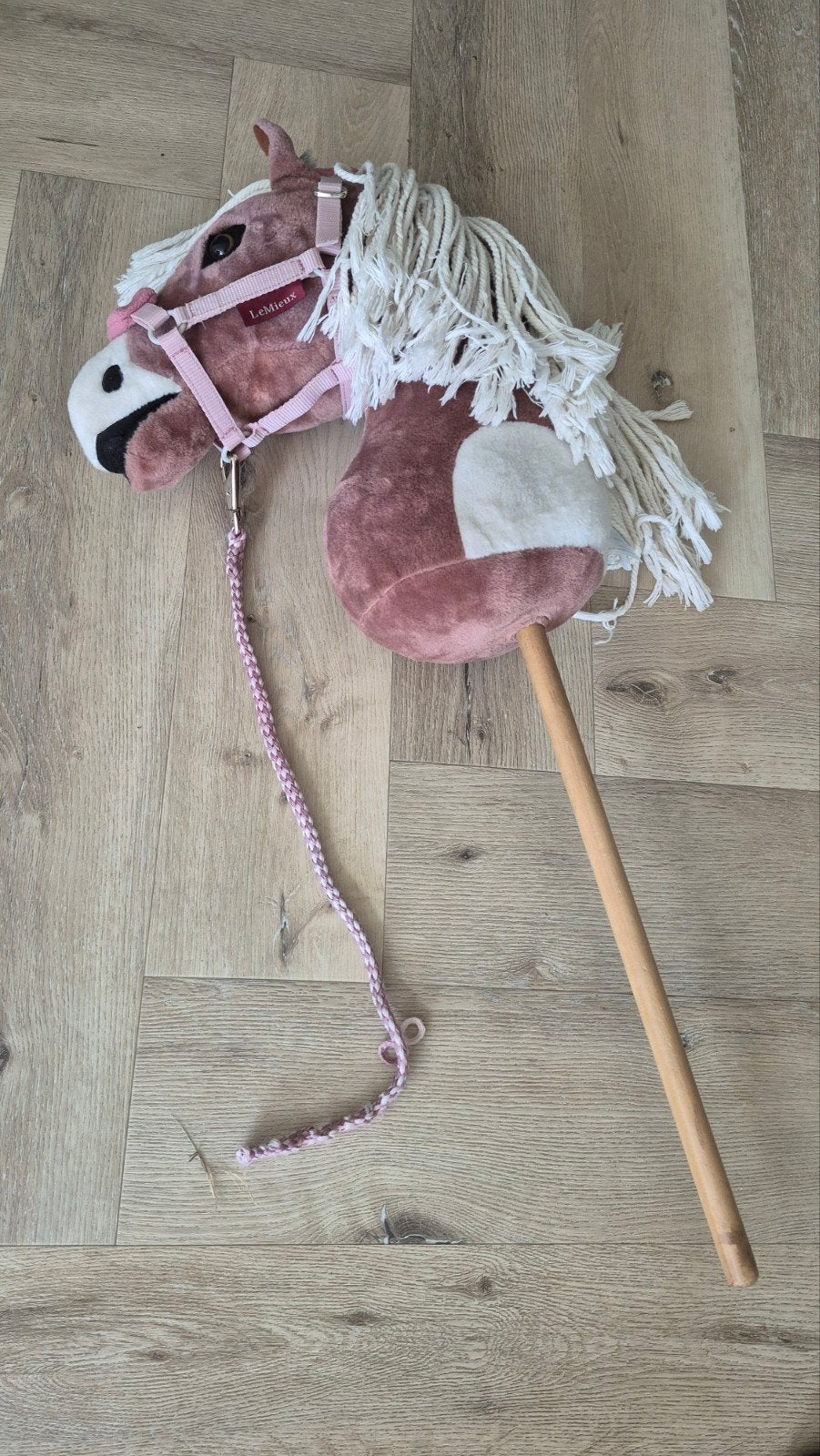 Hobbyhorse LeMieux incl hoofdstel en accessoires, Ophalen, Gebruikt