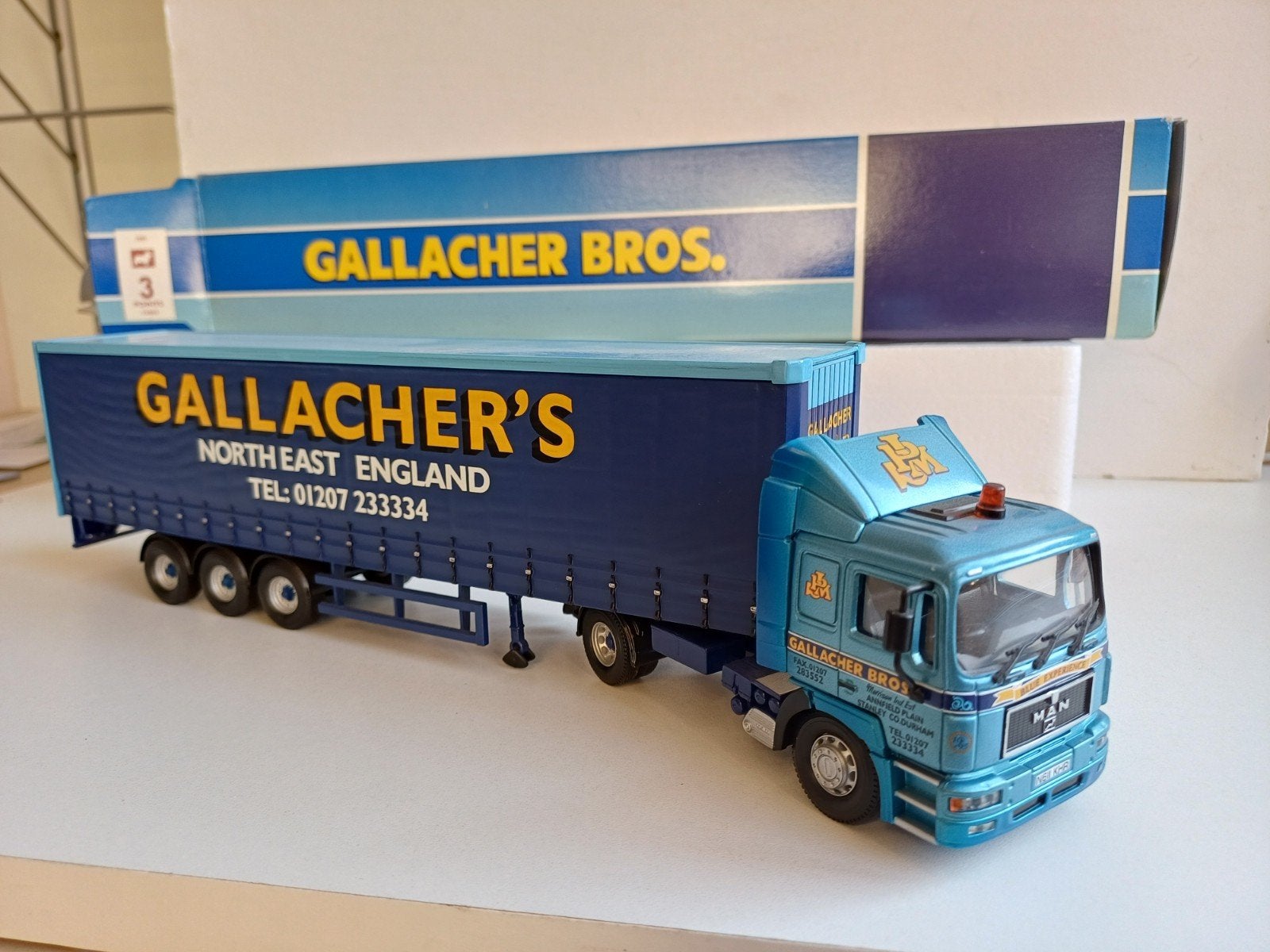 M.A.N Curtainsite Corgi 1:50 Gallachers, Ophalen of Verzenden, Auto, Corgi