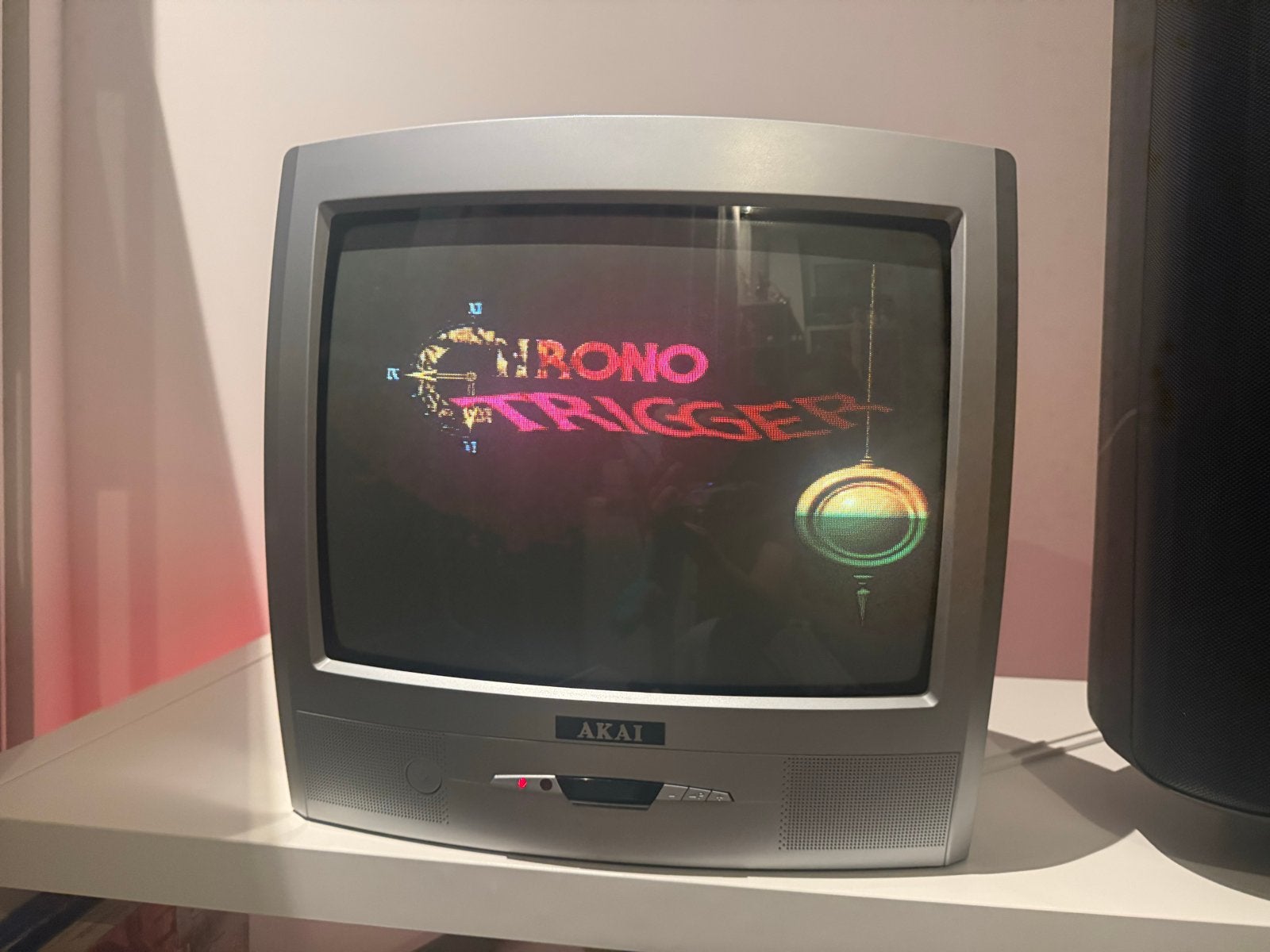 AKAI Kleurentelevisie CRT-TV - Perfect voor retro gaming, Audio, Tv en Foto, Ophalen, 50 Hz, Zo goed als nieuw, Minder dan 40 cm