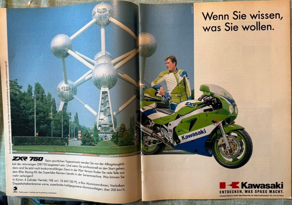 Advertentie 1990 Kawasaki ZXR750 Atomium Brussel, Verzamelen, Verzenden, Zo goed als nieuw, Motoren