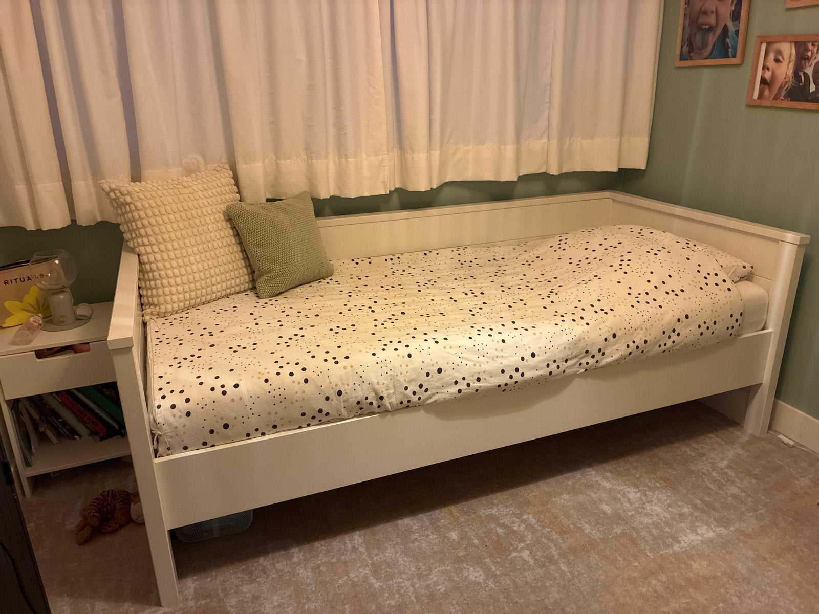 IKEA Hemnes uitschuifbed - in nieuwstaat 90x200, Ophalen, Gebruikt, 90 cm, Eenpersoons