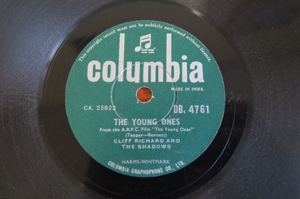 Cliff Richard The young ones 78rpm 78 toeren grammofoonplaat, Gebruikt, 10 inch, Ophalen of Verzenden, Pop