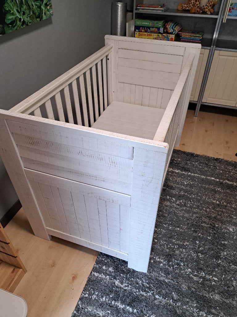 Baby ledikant 120x60 met nieuwe matras, Kinderen en Baby's, Babywiegjes en Ledikanten, Ophalen, Zo goed als nieuw, Ledikant