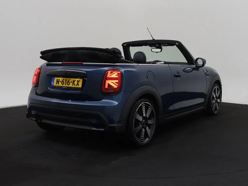 MINI Cabrio 1.5 Cooper Sidewalk Edition | LED | Leder | Navi, Auto's, Mini, 136 pk, Gebruikt, Cabriolet, 4 stoelen
