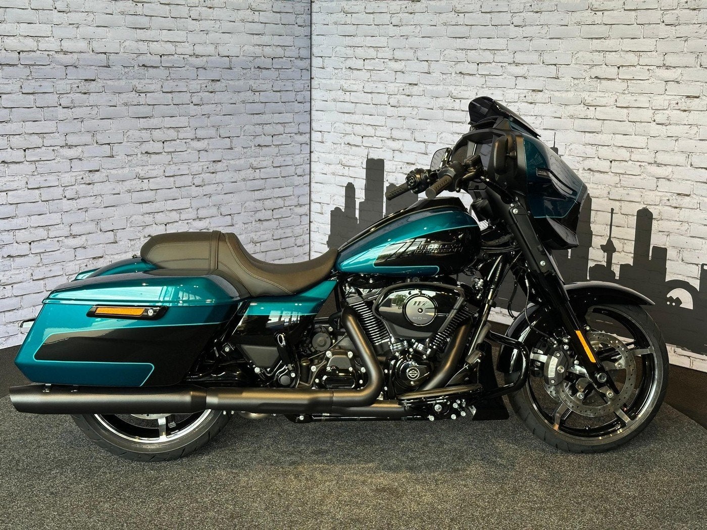 Harley-Davidson FLHX STREET GLIDE Black Trim - Two Tone, Motoren, Laan van Vredenoord 33
2289 DA  RIJSWIJK, NL, Nieuw, Bedrijf