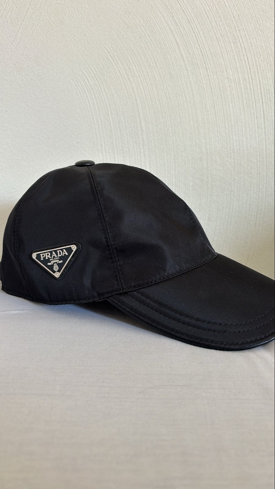 Prada Milano Pet Zwart - Zo goed als nieuw, Kleding | Heren, Ophalen, Zo goed als nieuw, Pet
