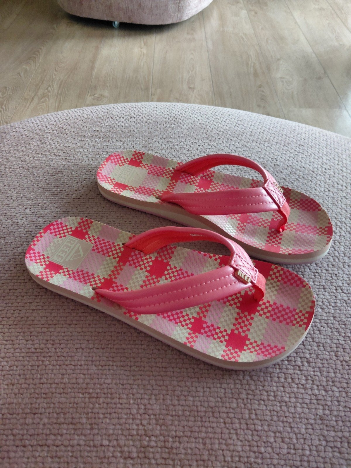 Nieuwe Reef meisjes slippers - Maat 34, Meisje, Overige typen, Nieuw, Ophalen of Verzenden