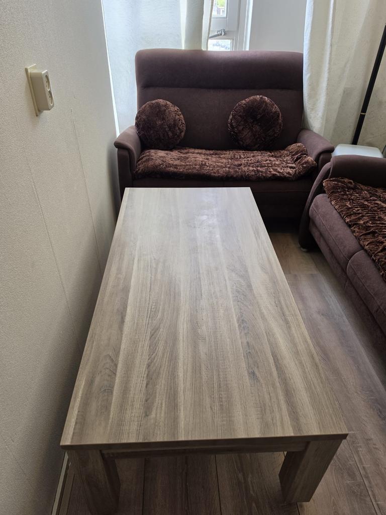 Stijlvolle houten salontafel - Zo goed als nieuw, Ophalen of Verzenden