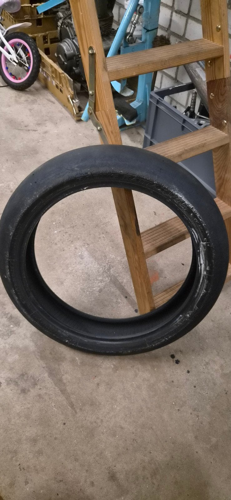 Bridgestone Battlax V02F Circuitband Slick 120/60R17, Ophalen of Verzenden