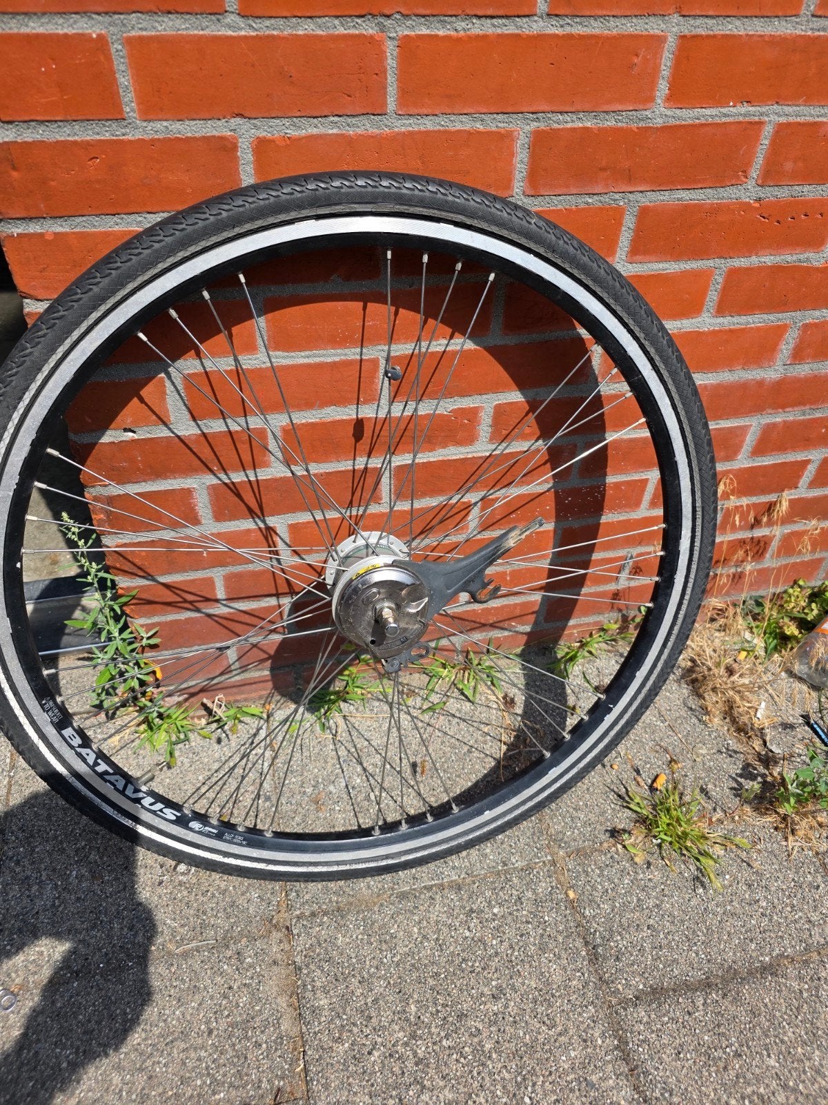 Batavus zwart voorwiel 28inch Shimano naaf en trommelrem, Fietsen en Brommers, Fietsonderdelen, Gebruikt, Elektrische fiets, Batavus®