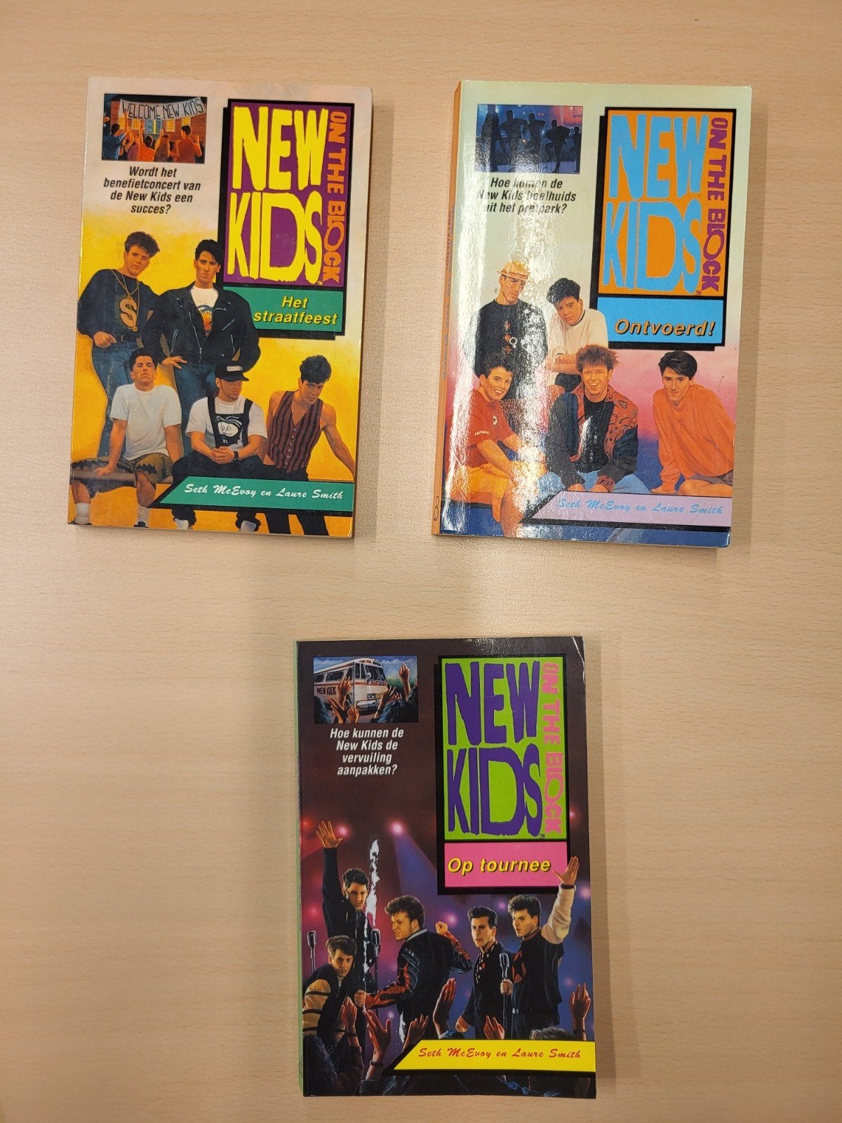 Unieke Set (3x) Vintage New Kids on the Block Pockets (1990), Ophalen of Verzenden, Gebruikt, Boek, Tijdschrift of Artikel