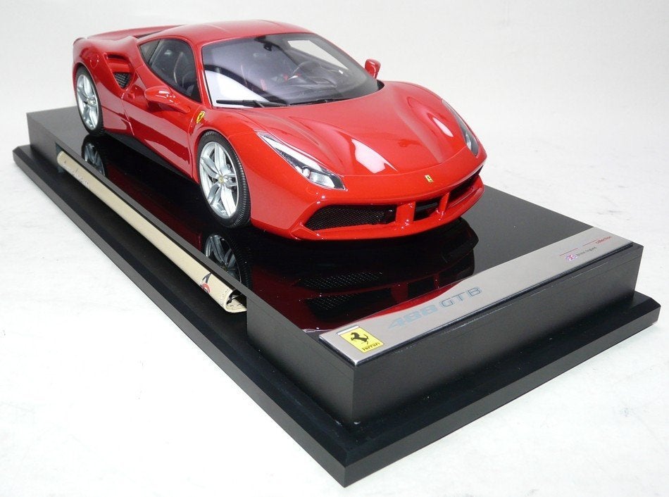 Ferrari 488 GTB Rood 1:18 van Amalgam, Hobby en Vrije tijd, Modelauto's | 1:18, Ophalen of Verzenden, Nieuw, Auto, OttOMobile