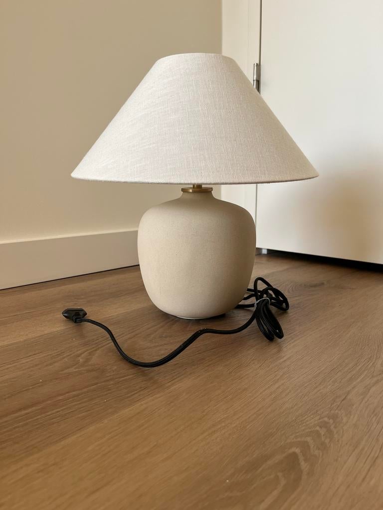 Audo Copenhagen Torso 37 Tafellamp Zand/Wit - Nieuwstaat, Ophalen, Zo goed als nieuw, Stof, Minder dan 50 cm