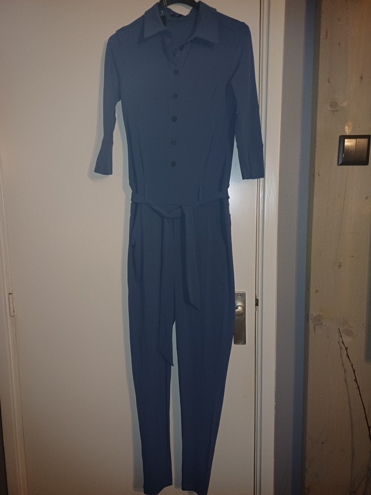 Mi piace Travel Jumpsuit XS Jeans met steekzakken, Kleding | Dames, Jumpsuits, Mp, Mp, Blauw, Nieuw