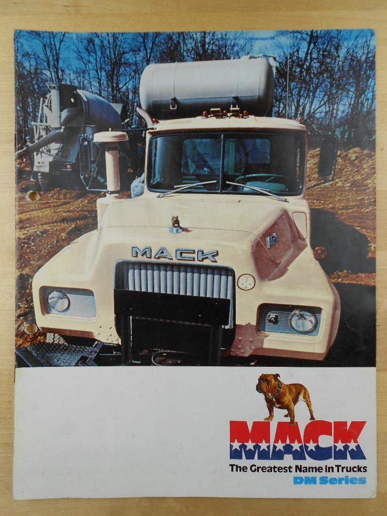 Mack DM Series Brochure 1977 DM400 DM600 DM800, Mack, Ophalen of Verzenden, Zo goed als nieuw, Overige merken