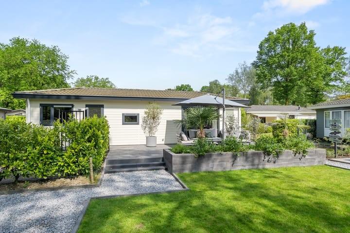 Te koop sfeervolle recreatiewoning op eigen grond, Huizen en Kamers, Gelderland, 2 slaapkamers, Chalet, 44 m²