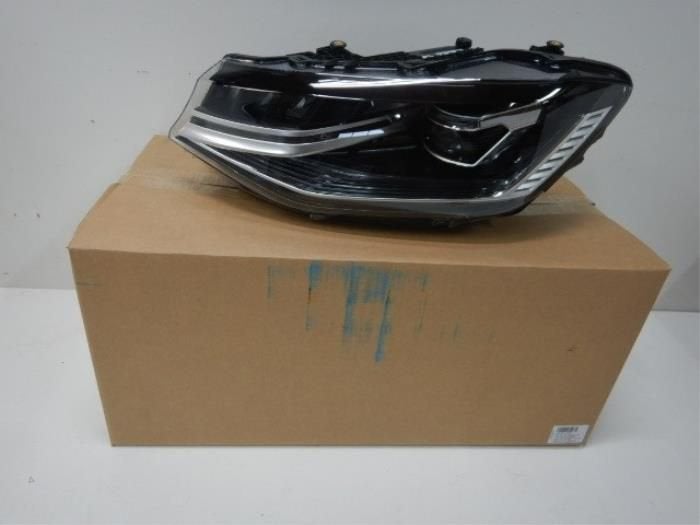 VW Caddy 2K8 Koplamp Links VOLLED, Ophalen of Verzenden, Gebruikt