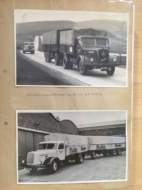2 mappen met foto's Henschel, 1960 tot 1980, Foto, Ophalen of Verzenden, Zo goed als nieuw