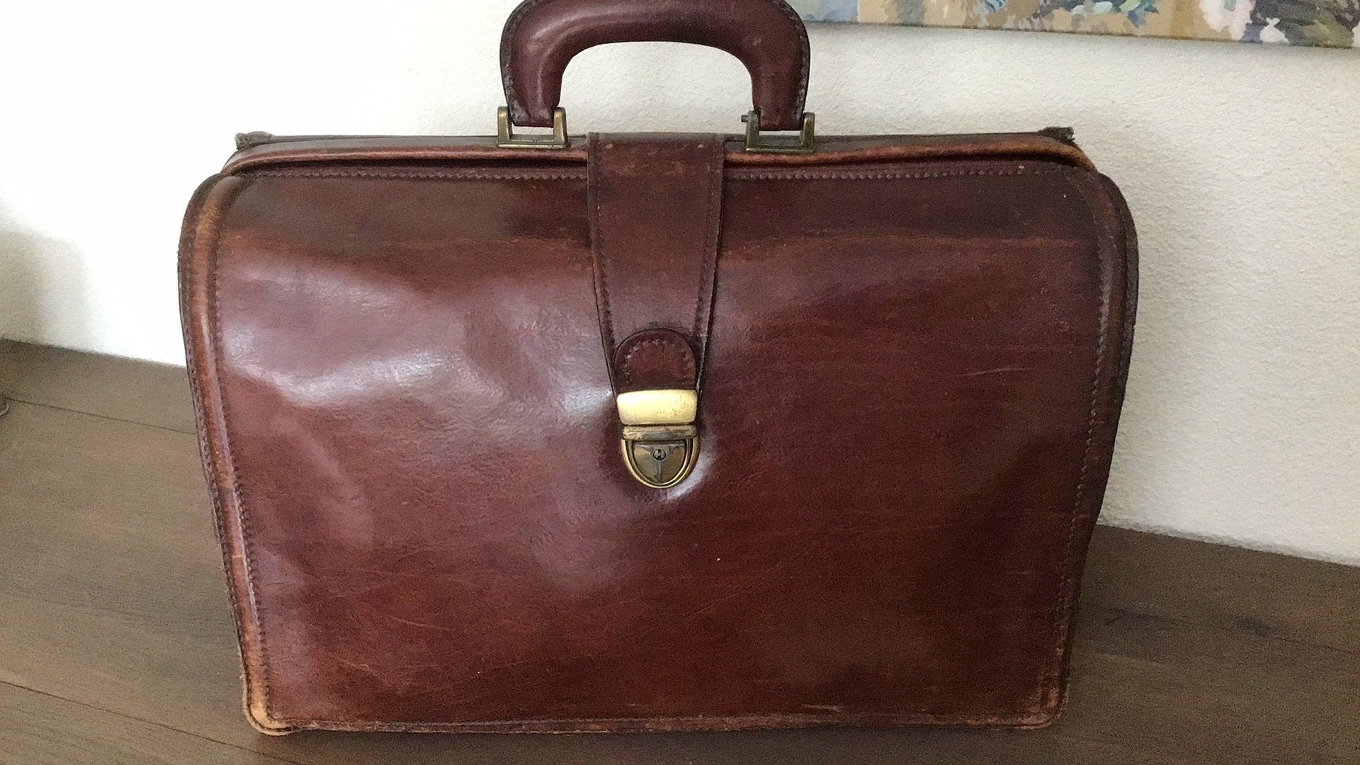 Grote bruin leren dokterstas, Sieraden, Tassen en Uiterlijk, Tassen | Reistassen en Weekendtassen, 30 cm of meer, Gebruikt, Bruin