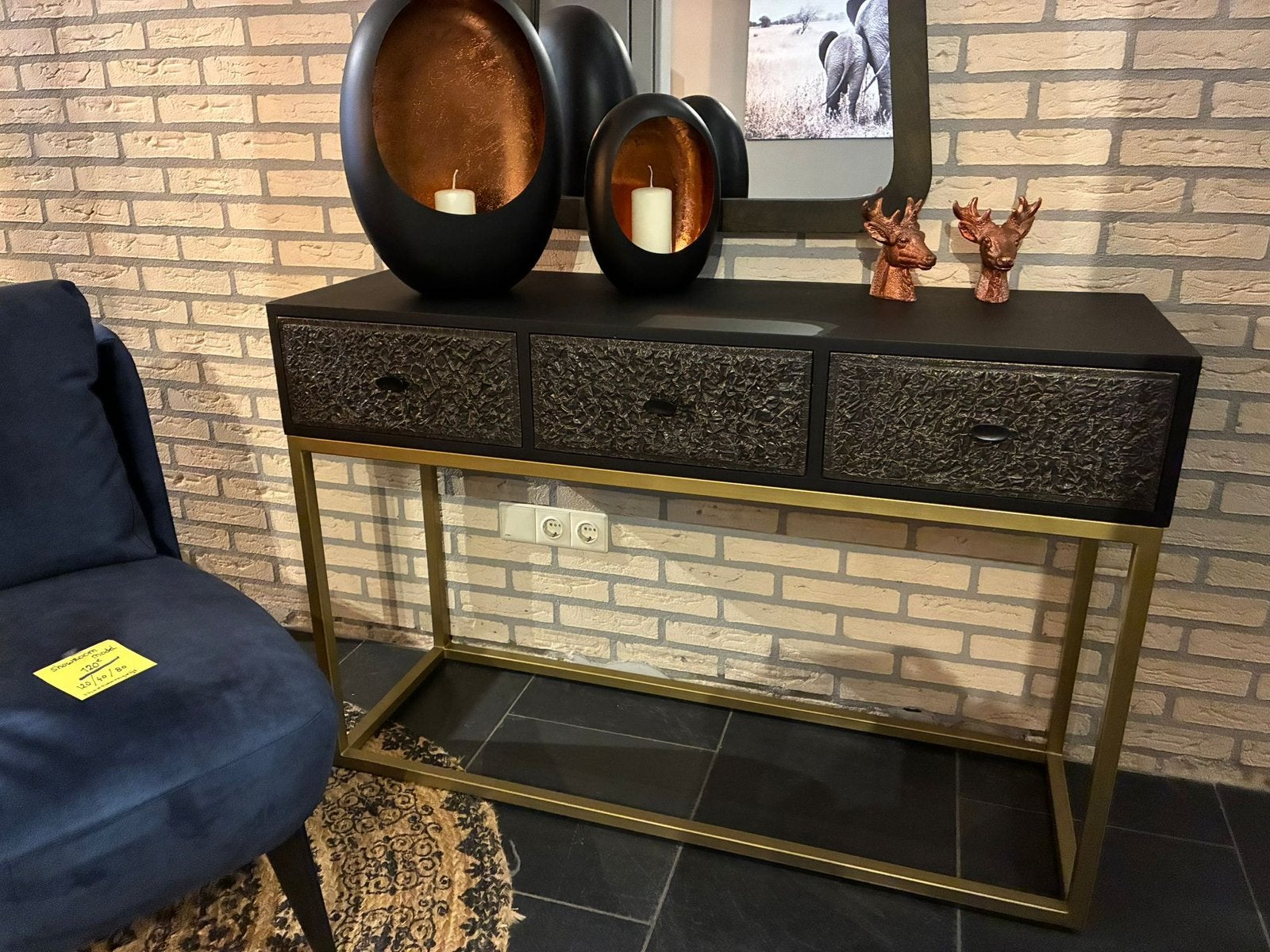 Showroomopruiming! Sidetable Zwart met goud., Huis en Inrichting, Kasten | Dressoirs, Ophalen, 100 tot 150 cm, Nieuw, Met lade(s)