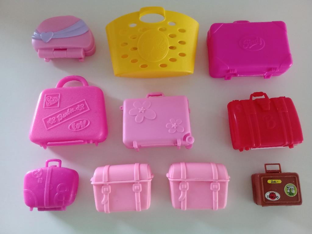 Tasjes en Koffers voor BARBIE en andere Poppen (18 foto's), Verzamelen, Ophalen of Verzenden, Gebruikt, Accessoires