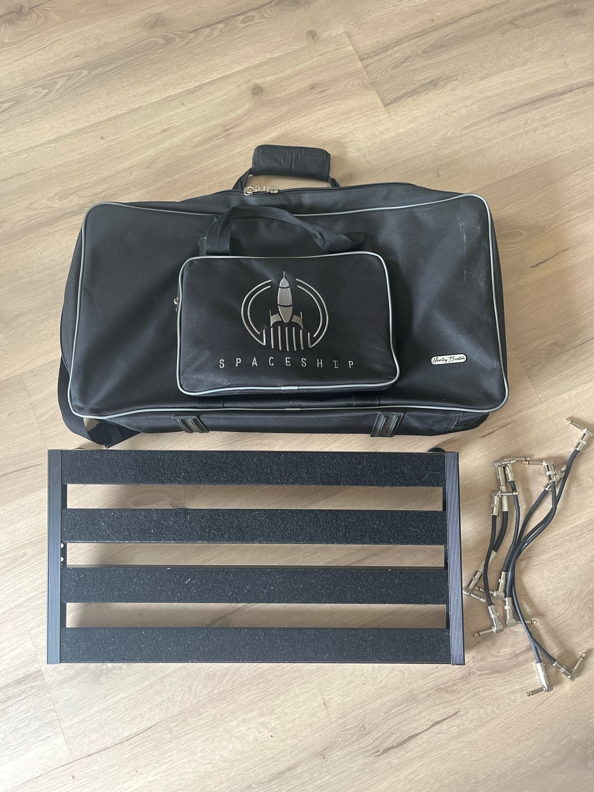 Harley Benton Spaceship 60 Pedalboard met tas en kabels, Muziek en Instrumenten, Ophalen, Zo goed als nieuw, Overige typen