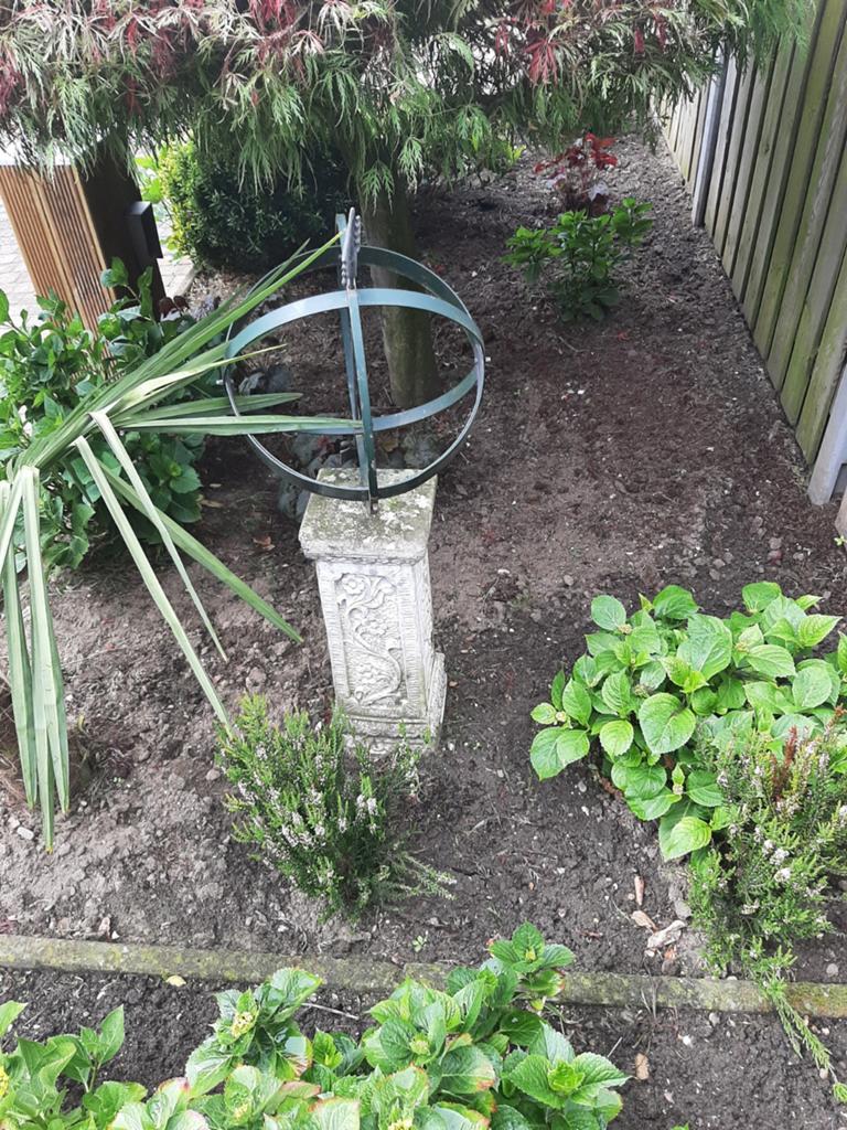 Zonnewijzer  op sokkel, Tuin en Terras, Ophalen