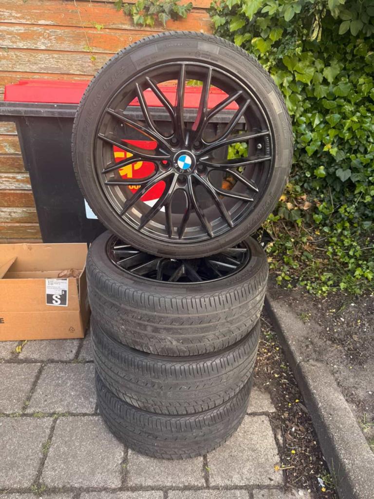 BMW Velgen met Zomerbanden - 19 inch, Auto-onderdelen, Banden en Velgen, 19 inch, Gebruikt, Banden en Velgen, Ophalen of Verzenden