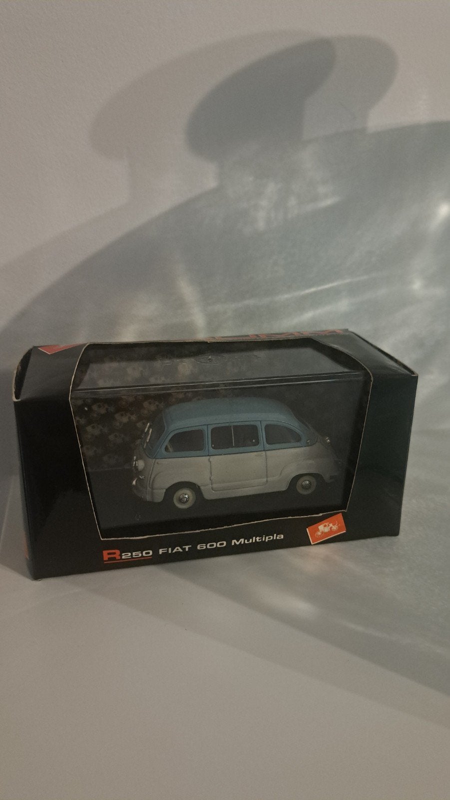 Brumm Fiat 600 Multipla. R250., Ophalen of Verzenden, Auto, Overige merken