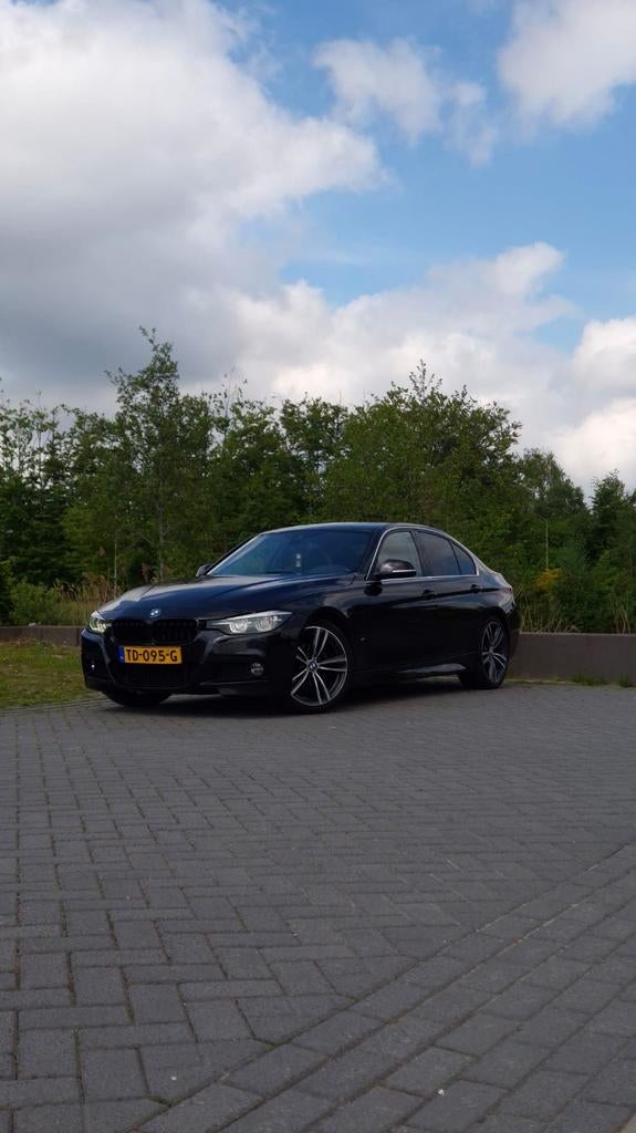 BMW 330e F30 M-Sport Shadow–Zaphirschwarz–350PK/590NM 2018, Auto's, Automaat, 1998 cc, Achterwielaandrijving, Zwart