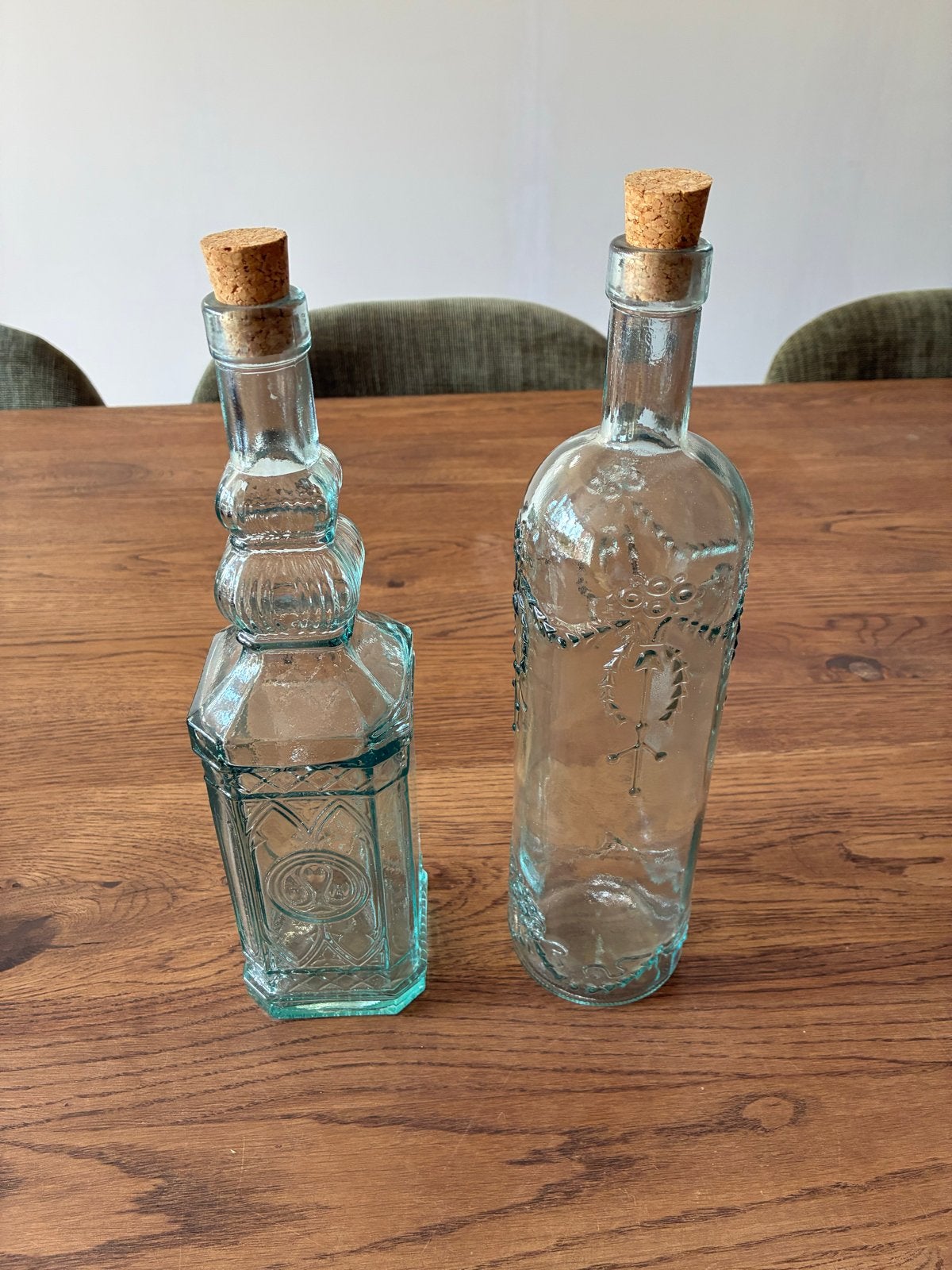 Decoratieve glazen flessen met kurk - set van 2, Ophalen of Verzenden