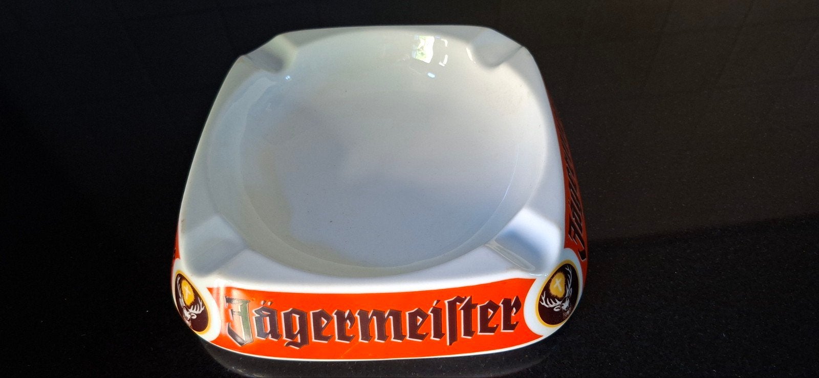 Jagermeifter Asbak nog puntje gaaf, Ophalen of Verzenden, Zo goed als nieuw, Gebruiksvoorwerp