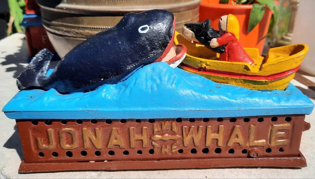 Antieke mechanische spaarpot: Jona en de Walvis, Ophalen of Verzenden, Gebruikt, Metaal of Blik, Dier