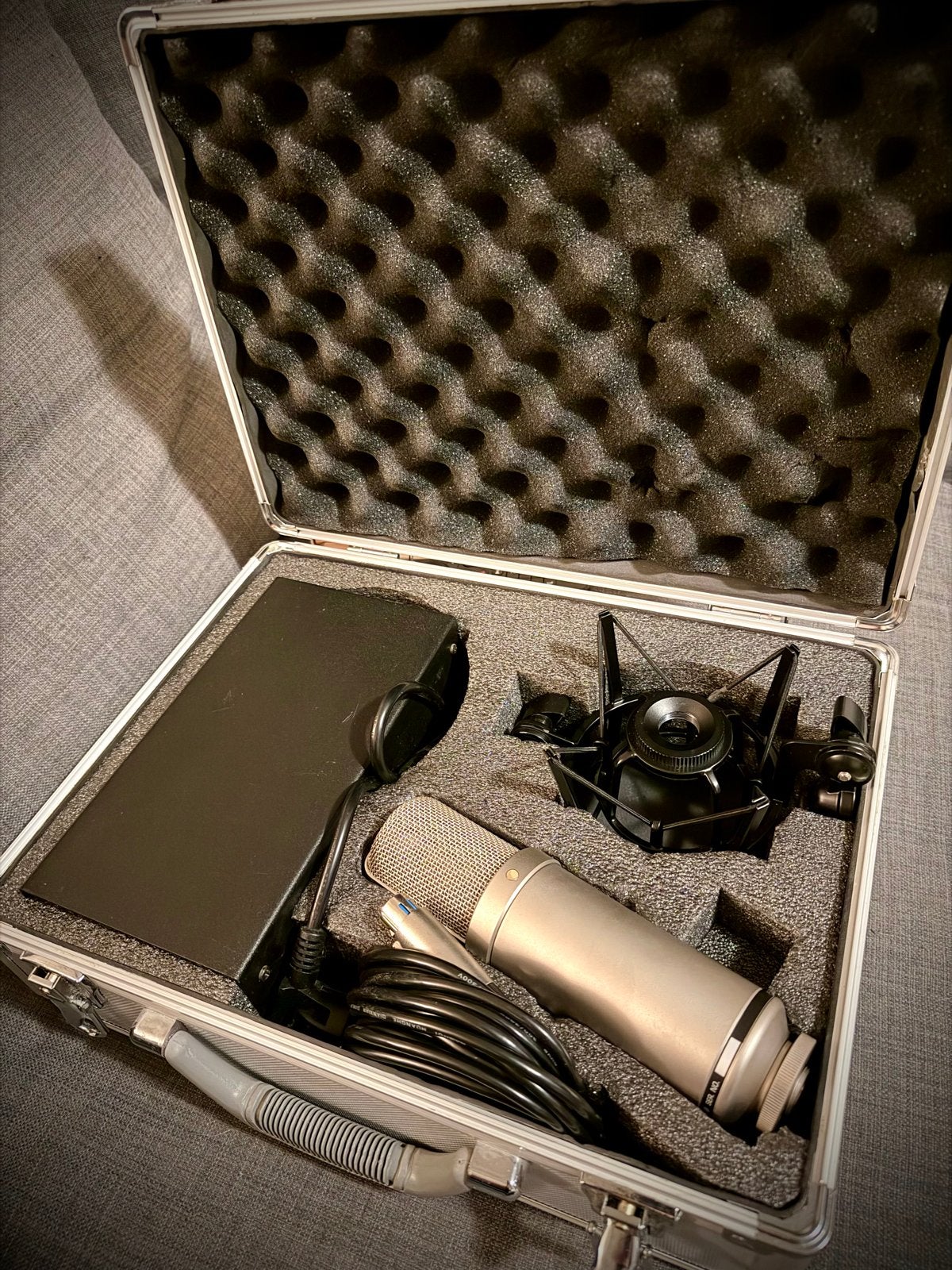 Røde NTK buizenmicrofoon met koffer en accessoires, Muziek en Instrumenten, Ophalen of Verzenden, Gebruikt, Studiomicrofoon