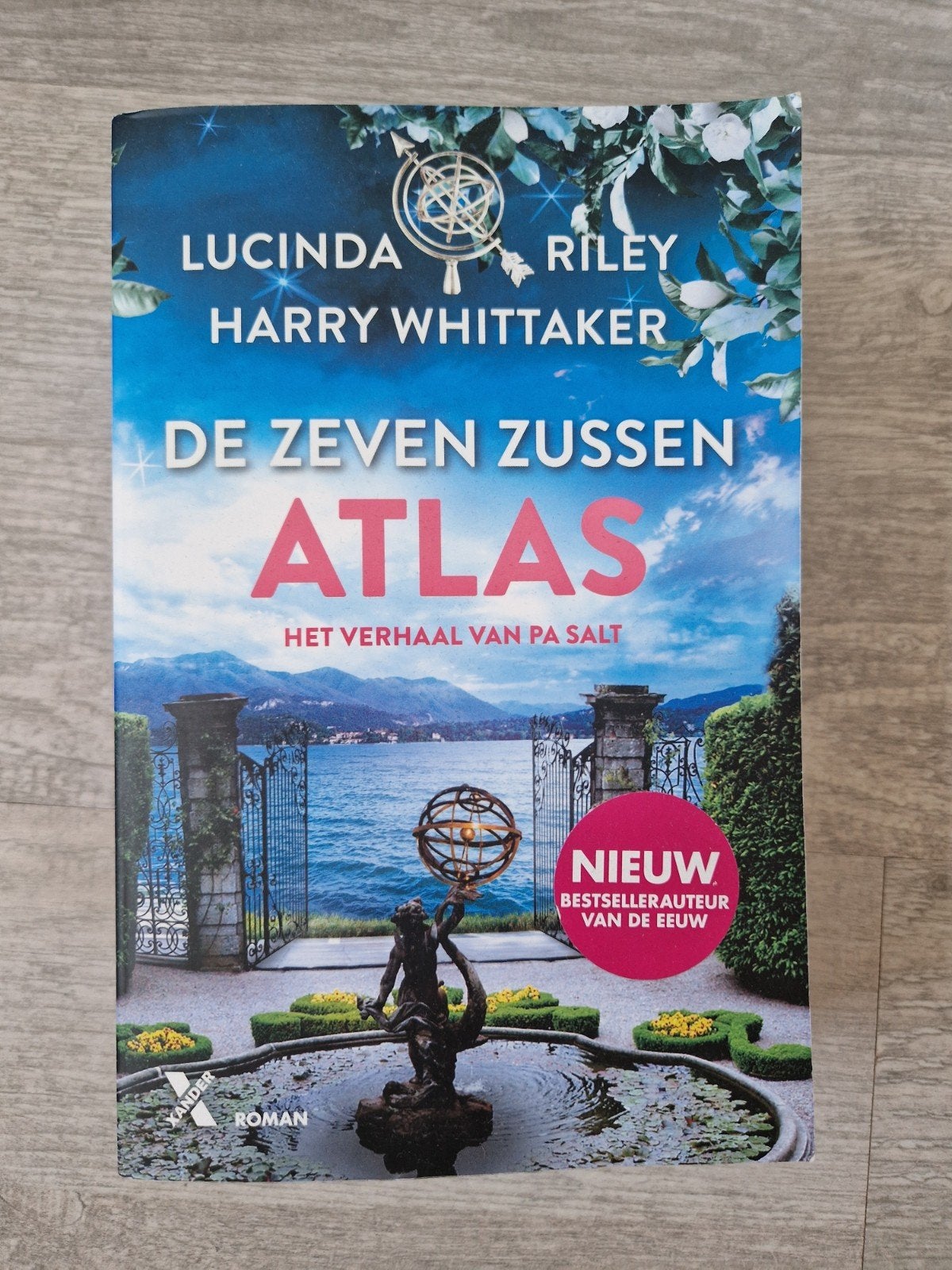 De Zeven Zussen - Atlas: Het Verhaal van Pa Salt, Ophalen of Verzenden, Nieuw, Lucinda Riley, Harry Whittaker, Nederland
