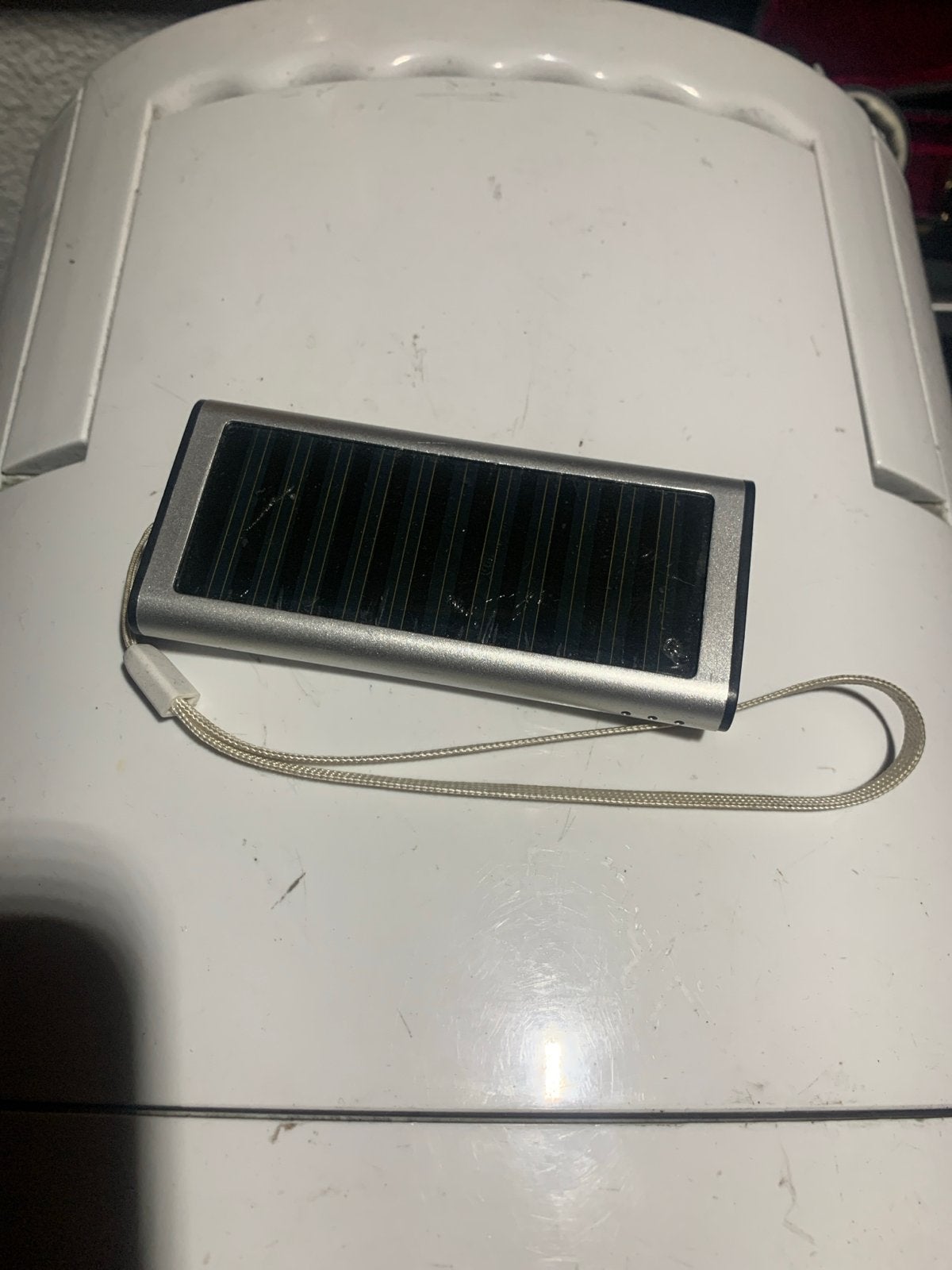 Zonne-energie oplader / powerbank, Universeel, Nieuw, Micro-USB, Ophalen of Verzenden