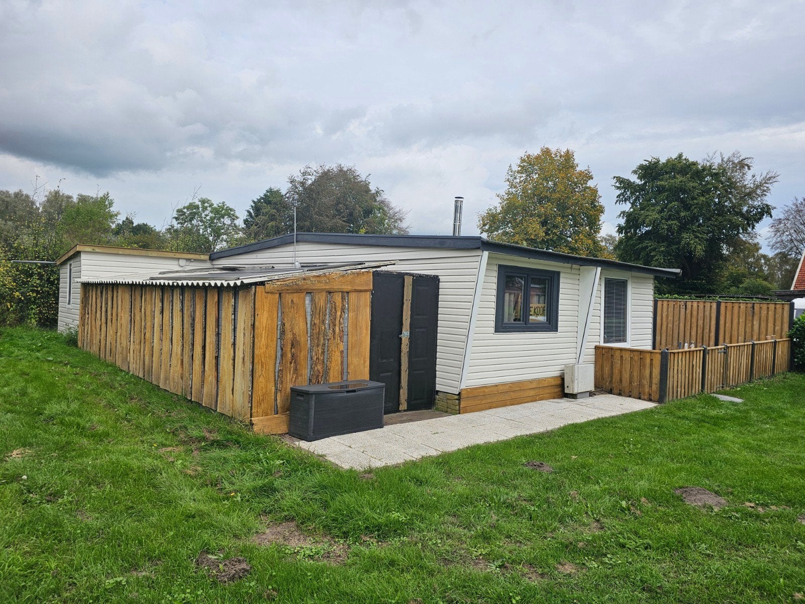 te koop chalet met inboedel en staanplaats, Meer dan 6
