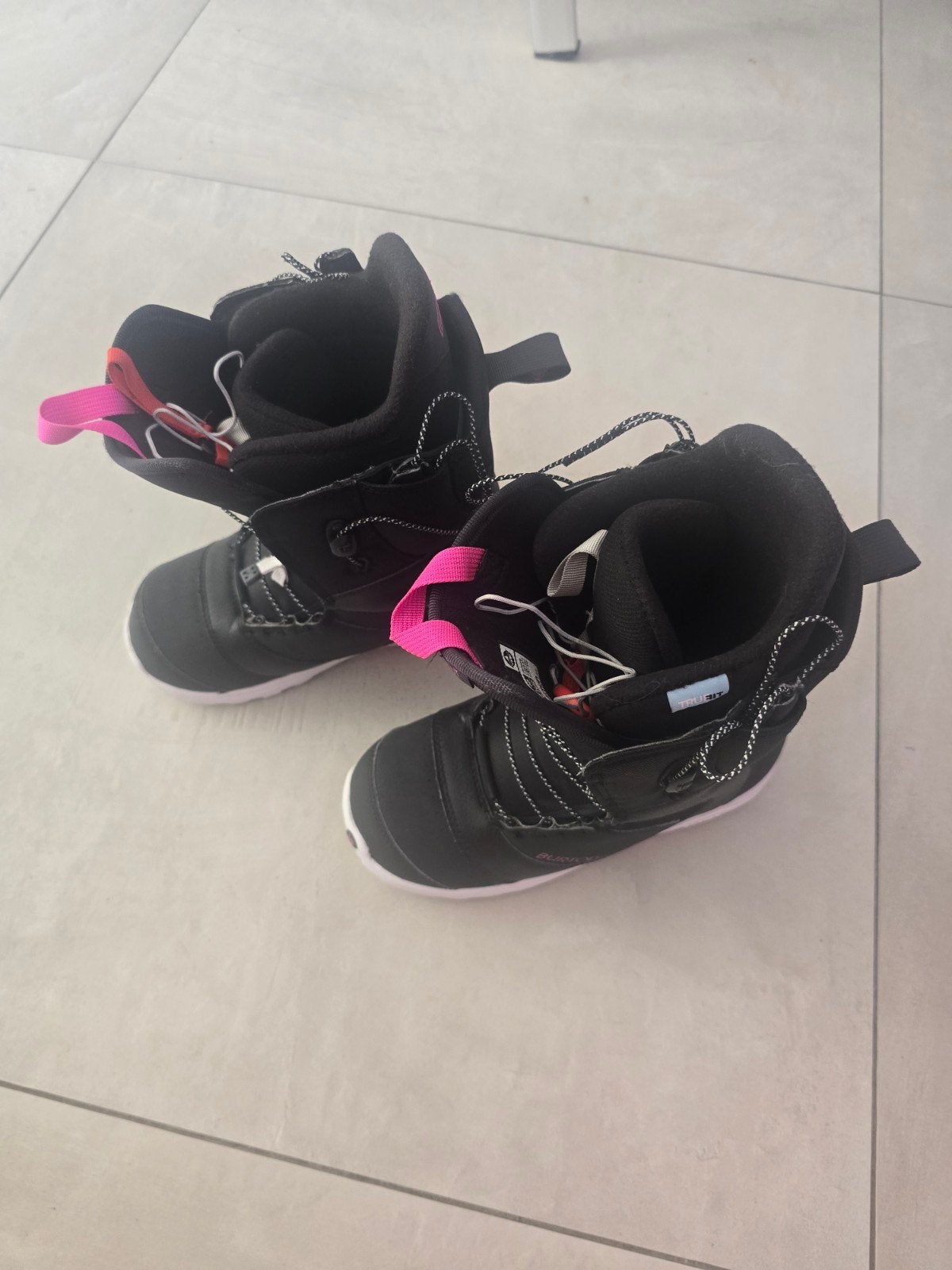 Burton Snowboardschoenen Dames Maat 40 - Zo goed als nieuw, Ophalen of Verzenden, Zo goed als nieuw, Snowboots